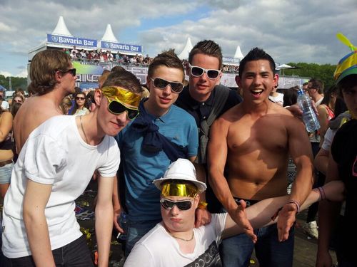 19 jaar | VV Woudenberg 6| Hardstyle ♥ | Opleiding Logistiek.