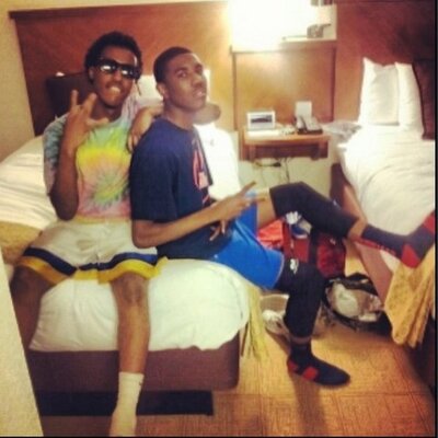 ★Lil Warren★ (@JimiMontana_) Twitter