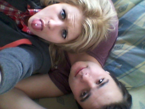 AmieBarron96's profile picture. follow me and i'll follow you back