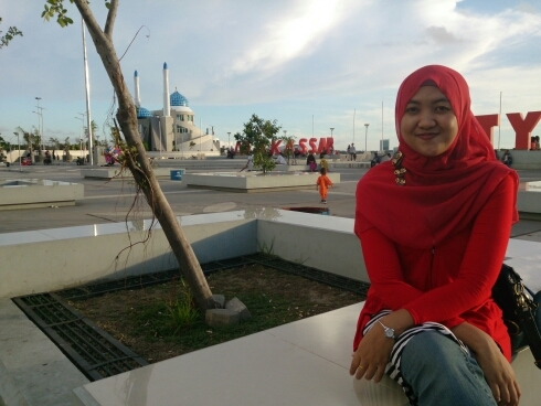 Ordinary girl, in extraordinary world,, =)
