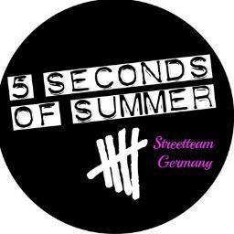 Hi, we are the official 5 seconds of summer Streetteam Germany we organise some projects and we keep you up to date :)