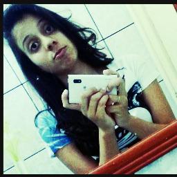 Baiana , doida , e gosto muito da cantora Anitta . @anitta_OFICIAL