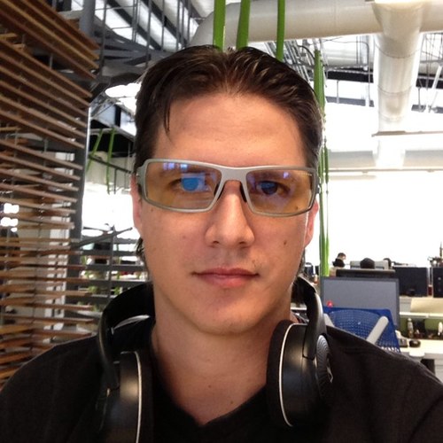 Software developer working on mobile iOS, Android, PHP, .net/c++; learning html5, css3, seo and more, also an e-gamer and good person :P
