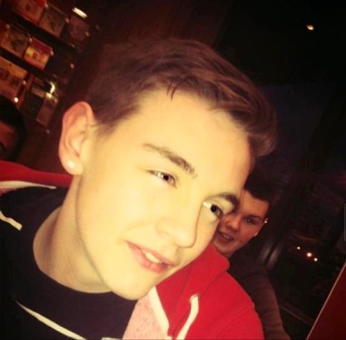 PLEASE FOLLOW ME WILL FOLLOW YOU BACK!!!!!!