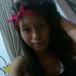 yenifferg12's profile picture. 