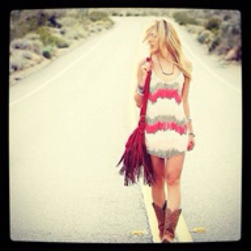 exsmalltowngirl's profile picture. southern roots and cowboy boots, future teacher, tall & proud