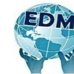 Enseñamos LIDERAZGO, DIPLOMACIA y COMUNICACIÓN. Fomentamos una actividad extra-escolar/universitaria, brindamos una oportunidad de cambiar el mundo. Staff EDM.
