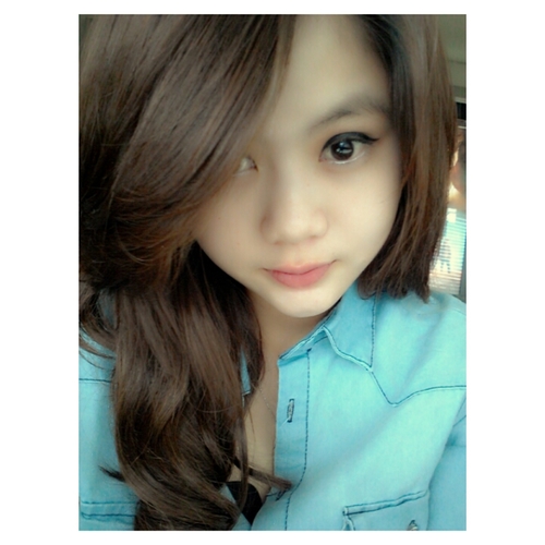 † ♡Jesus †
Only God can judge me :) 
instagram: noviietan || line : noviiechan || path : novie tan