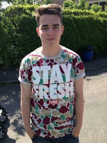 I'm a lad that follows back ;)