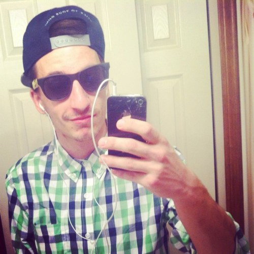 BooneOfTheBay's profile picture. Follow me on Instagram boonegoesthedynamite.