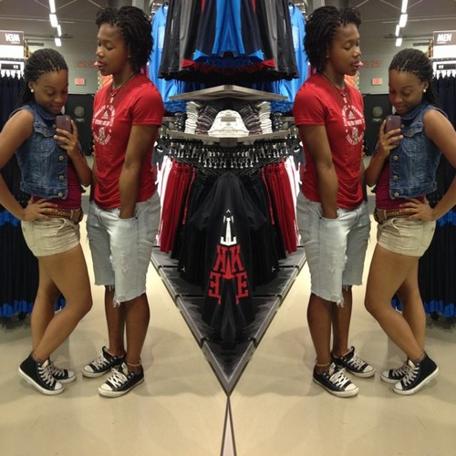 . IG:iamniecey.