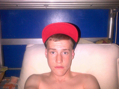 AaronRogers11's profile picture. 