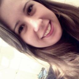 Nem todas vezes que estou sorrindo, significa que estou bem!