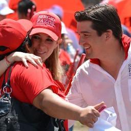 Veracruzana, nacida en Córdoba, lic. en nutrición, esposa de un gran ser humano y mamá de dos preciosos niños...