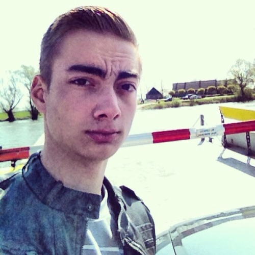 Instagram: nicolaiii_
