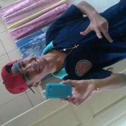 vc q é meu amgo do twitter aqui ta meu msn e orkut add la 
gabrielhursan@htmail.com o email do msn é o memo do orkut  add la