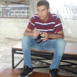 Gabriel Alves ; 19 anos . comer. sair .dormir, namorar com a @Caaahperez e musica ... e muito mais ! segue ae ? ;)
