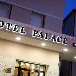 L'Hotel Palace sorge nel cuore di Civitanova Marche, di fronte la stazione centrale, lungo il corso principale e a pochi passi dalla piazza principale.