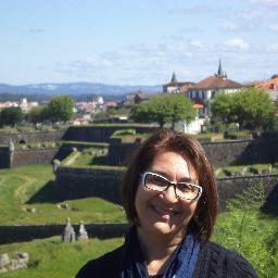 Professora do Centro de Educação da UFRN.