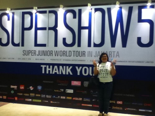 shell_she's profile picture. Actually dreams are not far, you just have to put in the extra effort to achieve it.