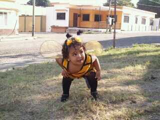 inteligente, carácter fuerte. enamorada de mi esposo amo a mi flia. mi razón de vivir son mis princesa. y tengo un solo Dios que es mi señor
