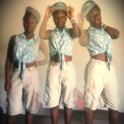 Don't Bee Widd Duhh Bull Ishh Ahtt All, Really Imm JUsx Boutt Daht LIfe, & LOvenn Myhii LIfe :)