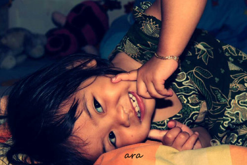 @melatihasmaniar and @str_satria little girl :)