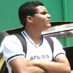 Não há céu sem tempestades, nem caminhos sem acidentes. Não tenha medo da vida, tenha medo de não vivê-la intensamente.