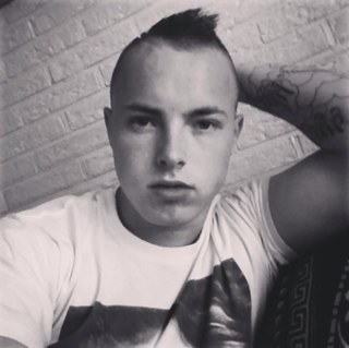 Instagram: @mrobsz