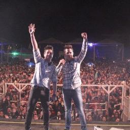 FamiliaJNeF
@JNeFoficial                                                                  @Caah_Almeidaa