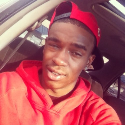 i luhh 2 partyy nd fuck my ole lady just like datt cutt up fa tht TOP nigga follow me nd ill follow bacc pow pow pow pow throwin 4's switchin hoez (: