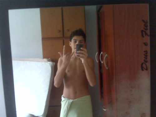 O que eu quero é só paz, um amor e uns amigos leais