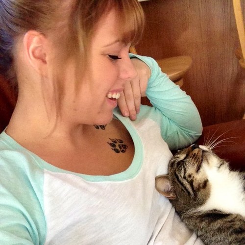 mizzbnazzo's profile picture. 