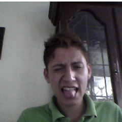 fabianroyMx's profile picture. video-blogger sencillito y carismático, no gay