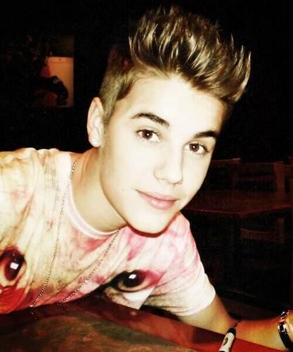 I'm in luv with that 18 yr old canadian boy who had a dream...He Believed and said#NeverSayNever!That's who I call the boy who changed my life 4 ever...