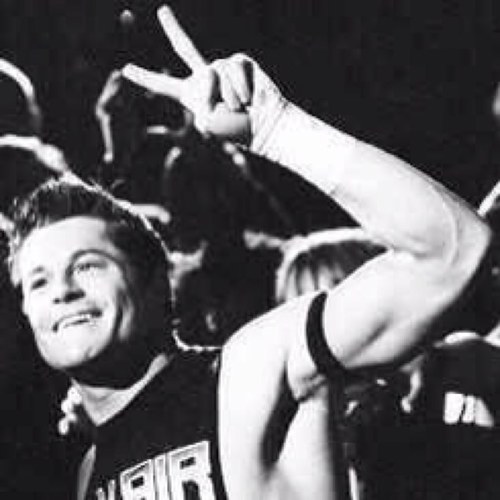 Evan here! I excite the crowd with my highflyin' moves. | Former WWE Tag Champs with Kofi | Won a Slammy Award in 2008 | RP |