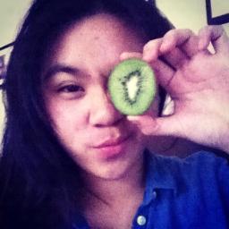 A girl from BKK Thailand, live in US. Love: to sing, travel, animals, dog, taking pics, thai food. Speak: Eng/Thai/French. follow me, i follow back!