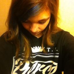 ModeratelyErin's profile picture. Guitarist in progress ✞ Saving Rock And Roll