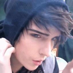 ConDangerfield's profile picture. The name is Conner. American Proud of his Country. Wants to make parents proud. Respect girls and try to treat em right. Use twitter for sharing sum thoughts