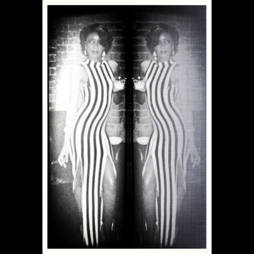 I do me..bold and beautifully. 
Instagram @bold_n_beauteeful