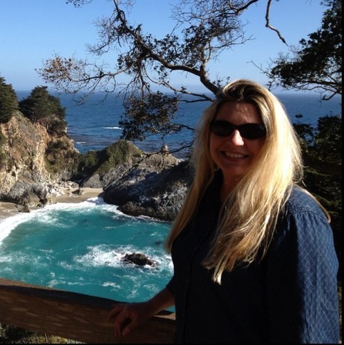 tropicaldiva72's profile picture. Cocktails, easy recipes and Holiday treats!