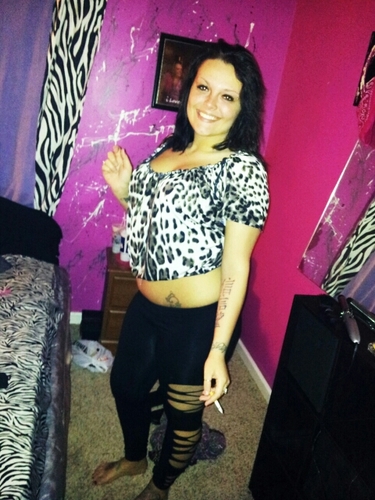 --Brooklynn Reneee ; Mommy too bee xoxoo folloow mee ii folloow baack -- (: