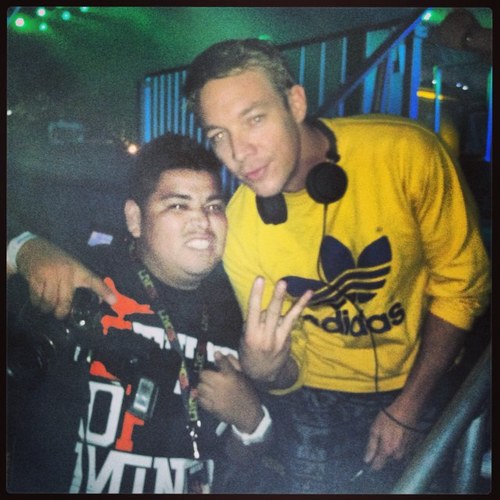 http://t.co/6XErnKfXdq, photographer, videographer, entertainer. BMW and EDM!