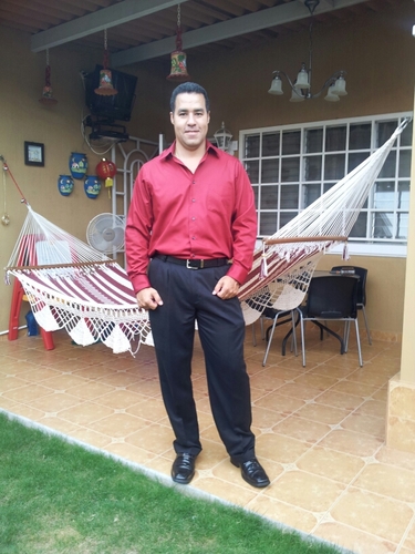 INSTAGRAM @daniel.yanguez Magíster, Commercial & Marketing Soy hombre perseverante, dedicado y divertido y Casi, casi actor. jeje