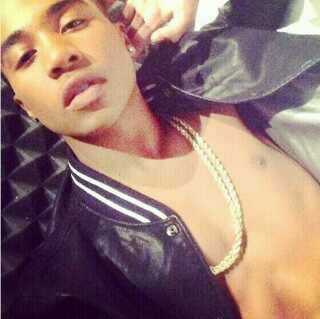 @liltwist followed 11/4/12