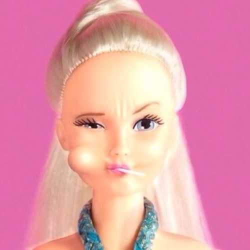 viri_abril's profile picture. Visceral, si crees que soy graciosa te equivocas de hecho soy cruel y la gente siempre piensa que estoy bromeando 😊