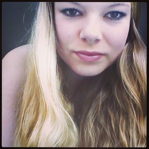 Be A Girl With A mind , A Bitch With An Attitude And A Lady With Class!
