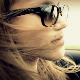 Community Manager OverBlog D-A-CH http://t.co/iWt6qA80HN photography | text conception | http://t.co/mz3XJMgkA9