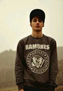 SKATE RAP SURF