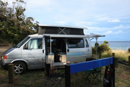 A VW campervan that tweets and blogs, follow my adventures here.
